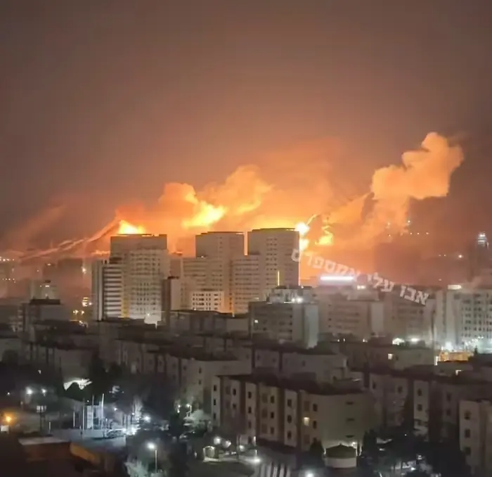 US-Israel Attack Iran Live Updates: Kuwait says several 'US warplanes crashed'; Saudi's Aramco oil refinery hit by Iranian drone